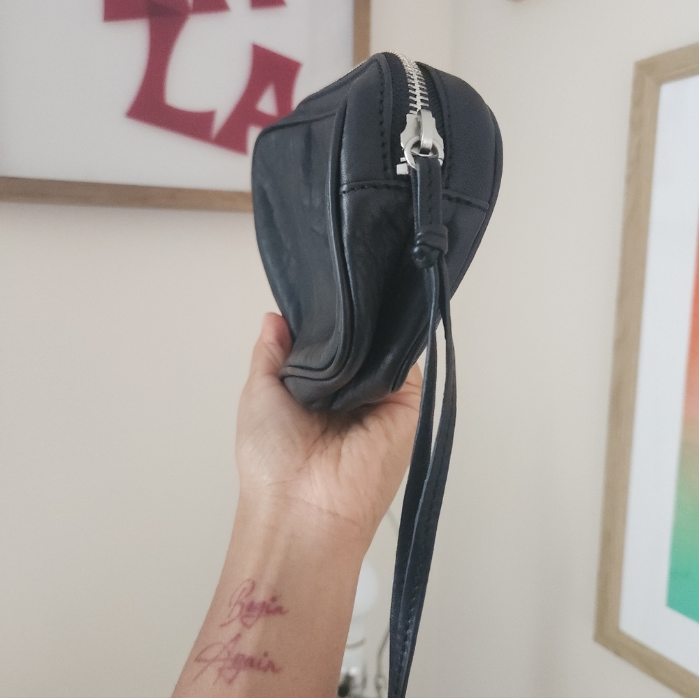 🔥SOLD🔥 L.A.M.B. Leather Mini Black Hand Pouch - Picture 5 of 10